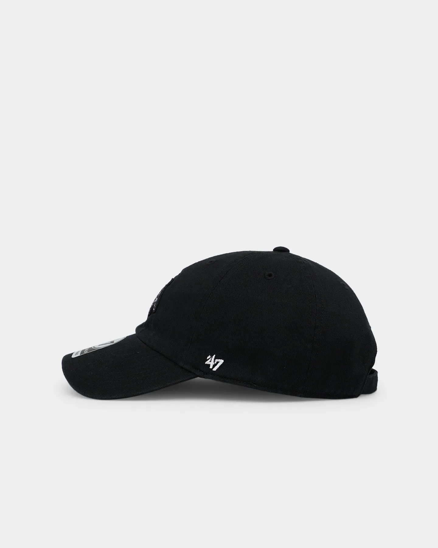 47 Brand Chicago Blackhawks 47 Clean Up Strapback Black/White