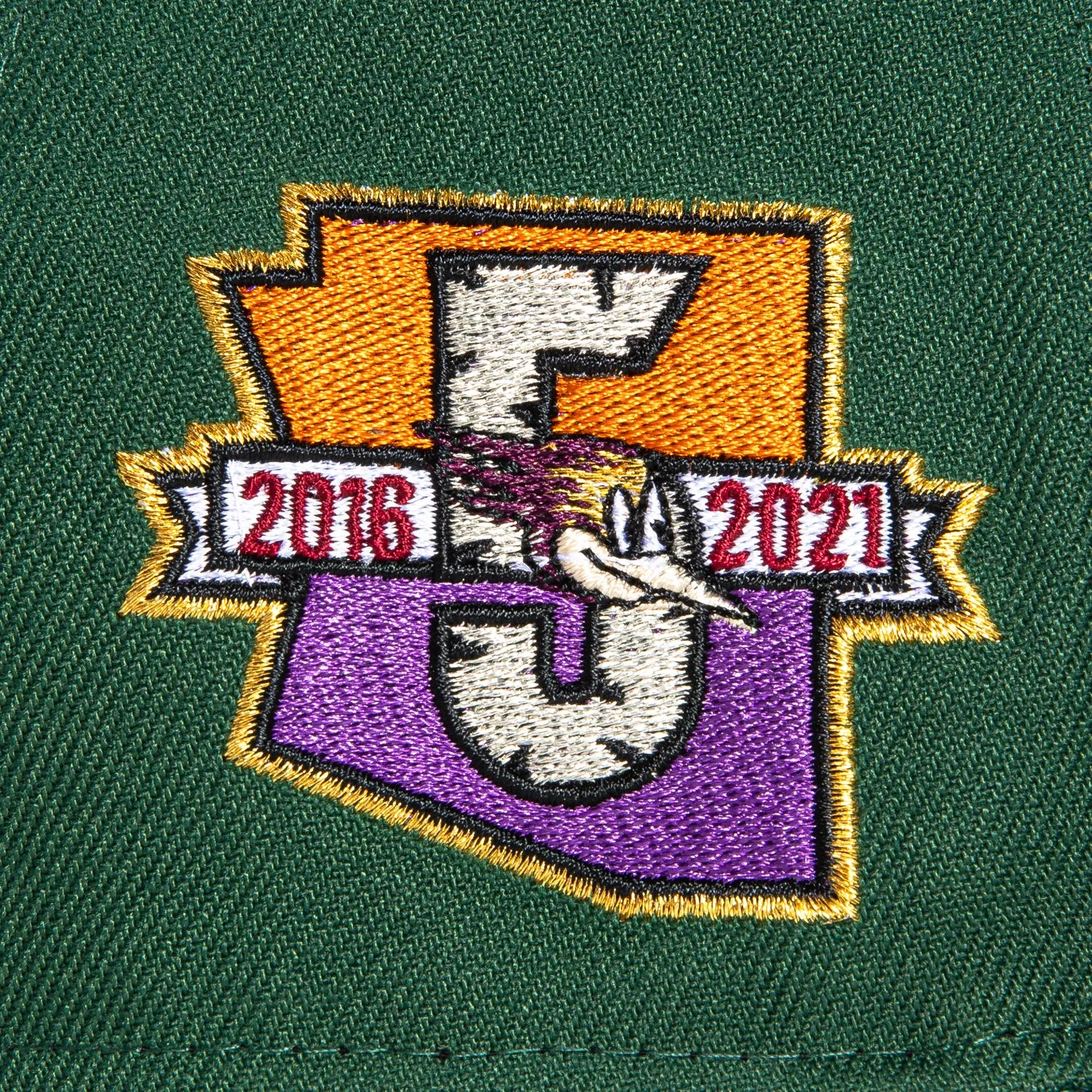 New Era 59Fifty Phoenix Roadrunners 5th Anniversary Patch Hat - Green. Cardinal