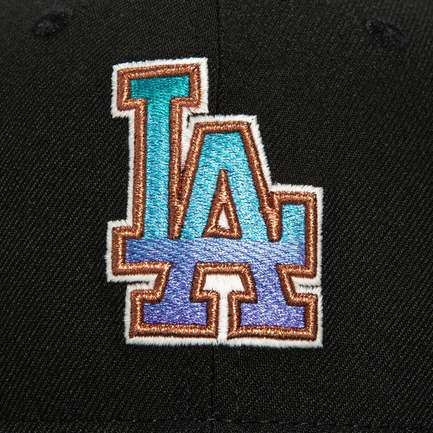 New Era 59Fifty Winter Forest Los Angeles Dodgers 50th Anniversary Stadium Patch Gradient Hat - Black. Green